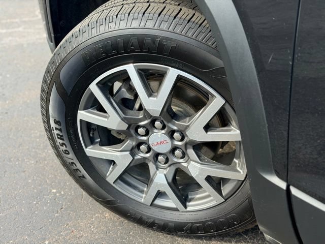 Used 2020 GMC Acadia SLE w/ Driver Convenience Package FWD image 29