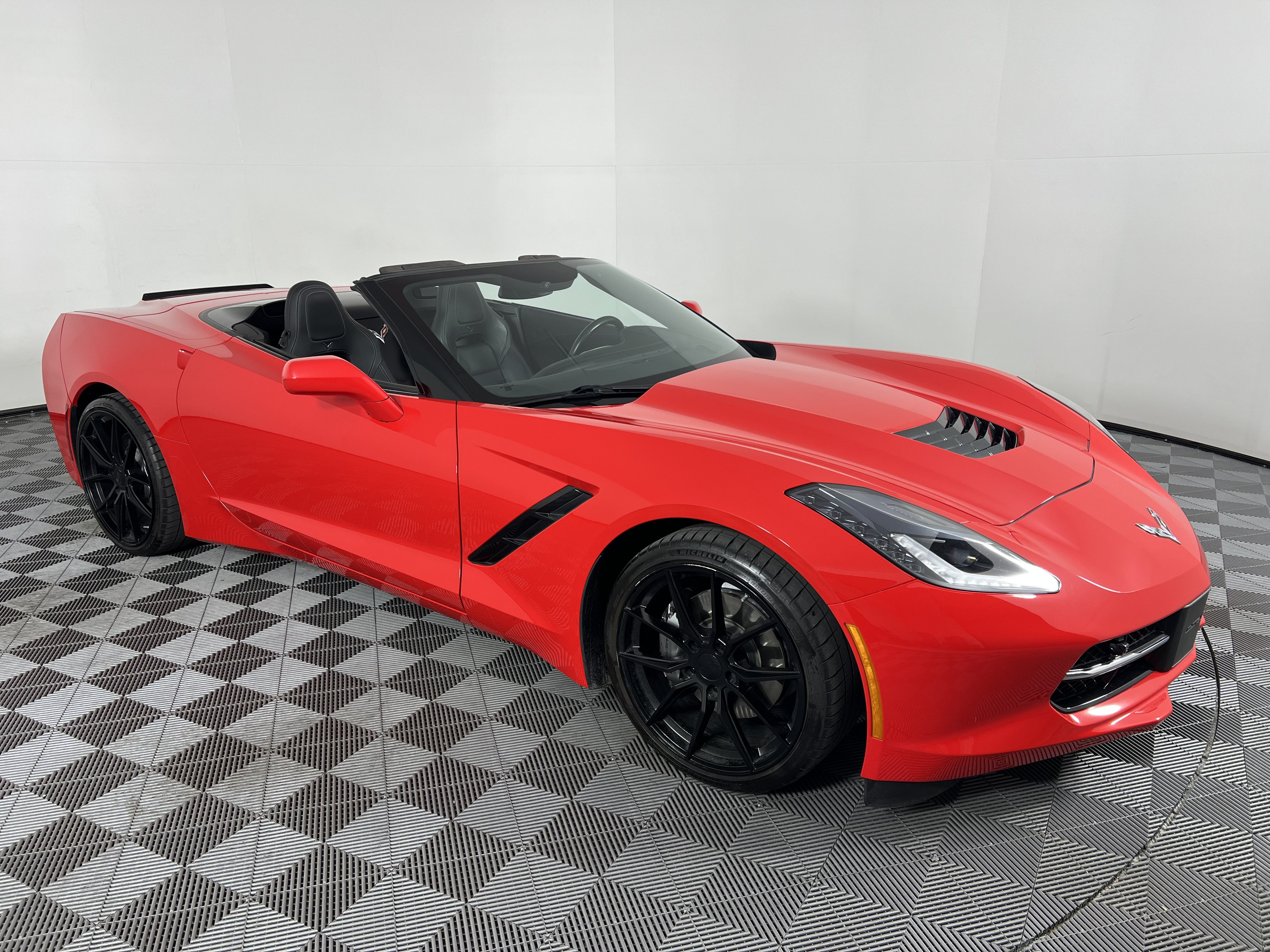 Used 2017 Chevrolet Corvette Stingray Convertible w/ 3LT Preferred Equipment Group RWD image 2