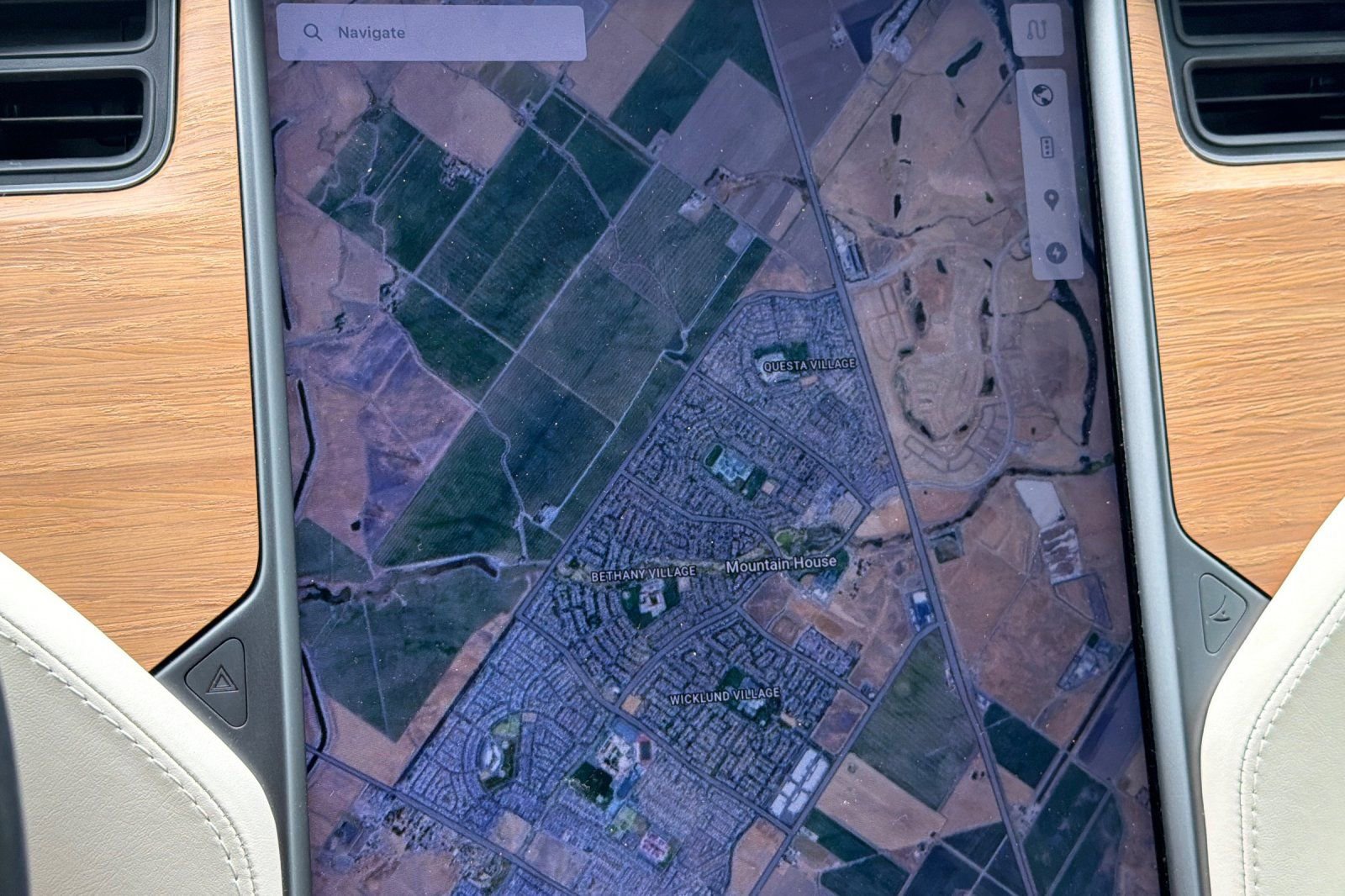 Used 2020 Tesla Model X Long Range image 43