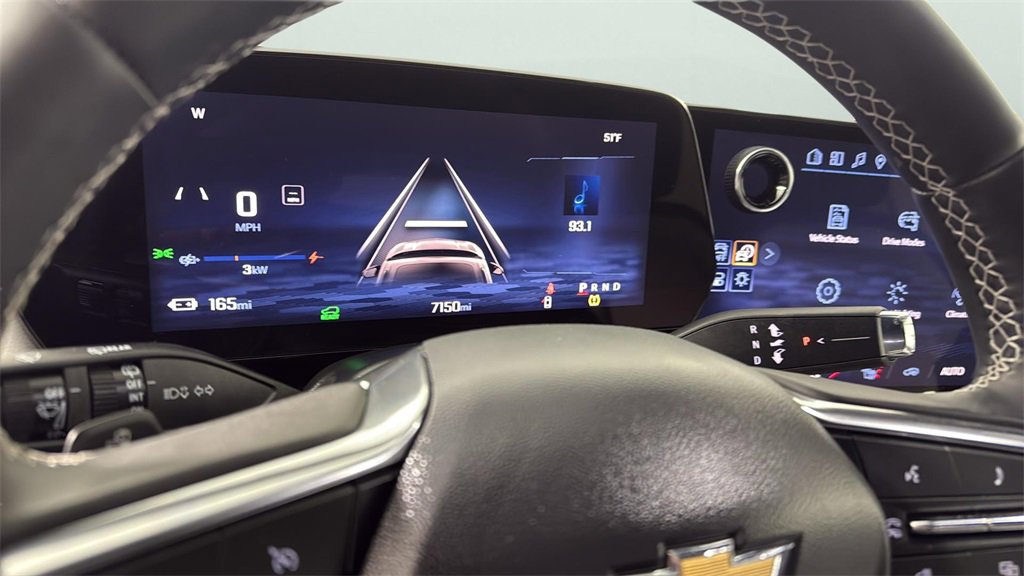 Used 2025 Chevrolet Equinox EV LT image 21