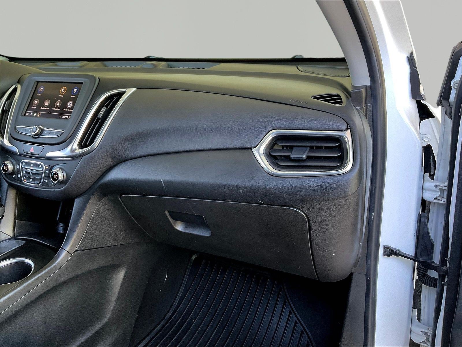 Used 2020 Chevrolet Equinox LT w/ Driver Convenience Package FWD image 25