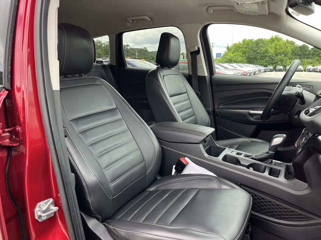Used 2019 Ford Escape Titanium FWD image 25