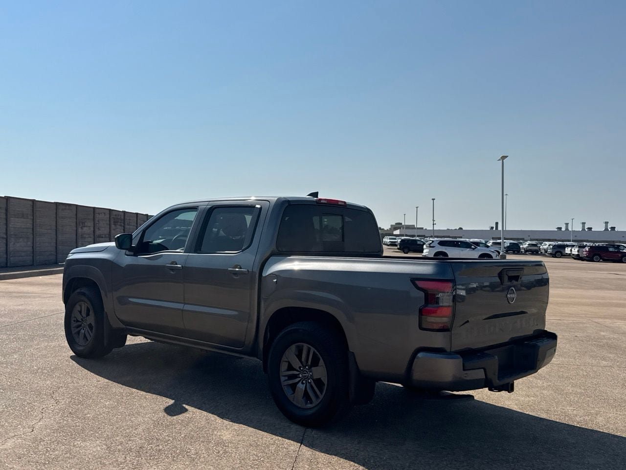 Certified 2025 Nissan Frontier SV w/ Tow Package RWD image 16