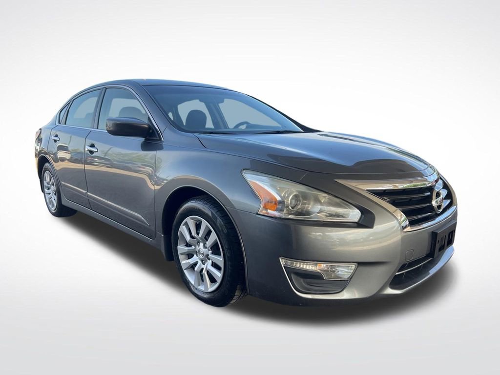 Used 2015 Nissan Altima 2.5 S w/ Power Driver Seat Package FWD video 3