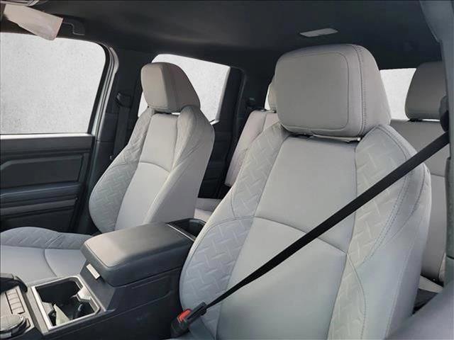 Used 2024 Toyota Tacoma SR5 AWD/4WD image 13