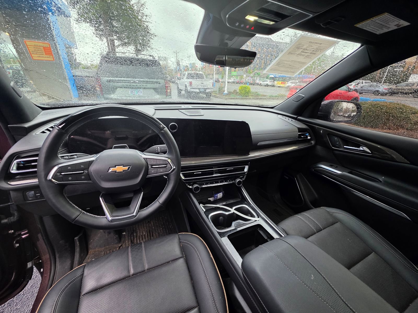 Used 2025 Chevrolet Traverse High Country w/ LPO, Floor Liner Package FWD image 12