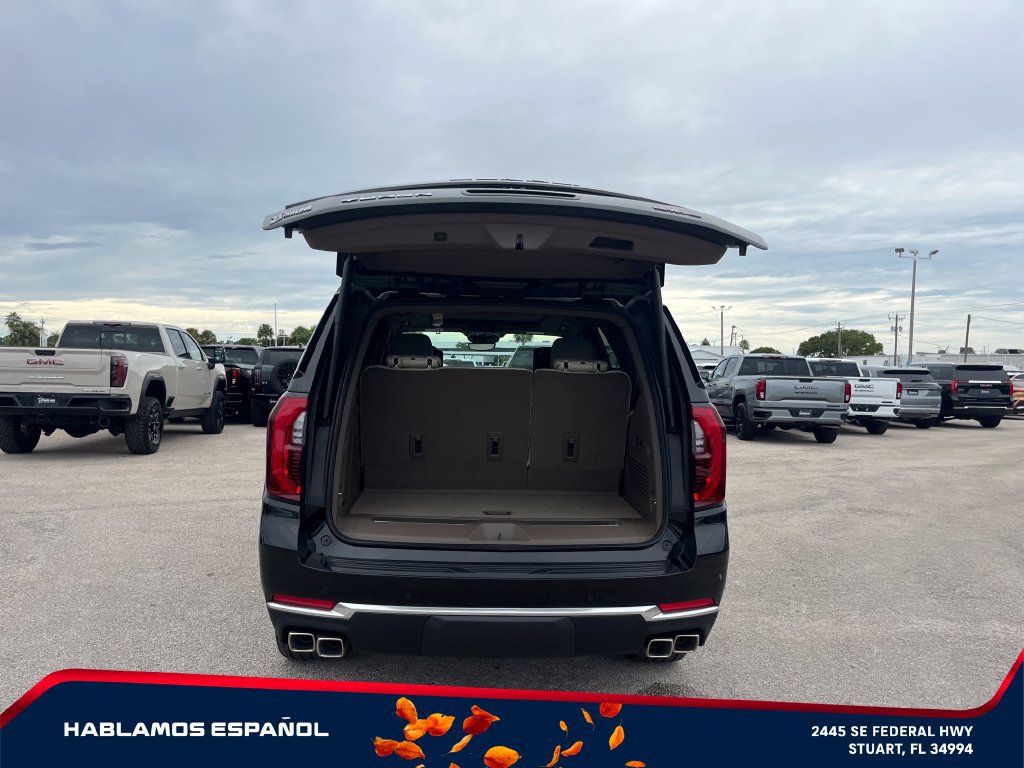 New 2027 GMC Yukon Denali w/ Denali Reserve Package AWD/4WD image 17