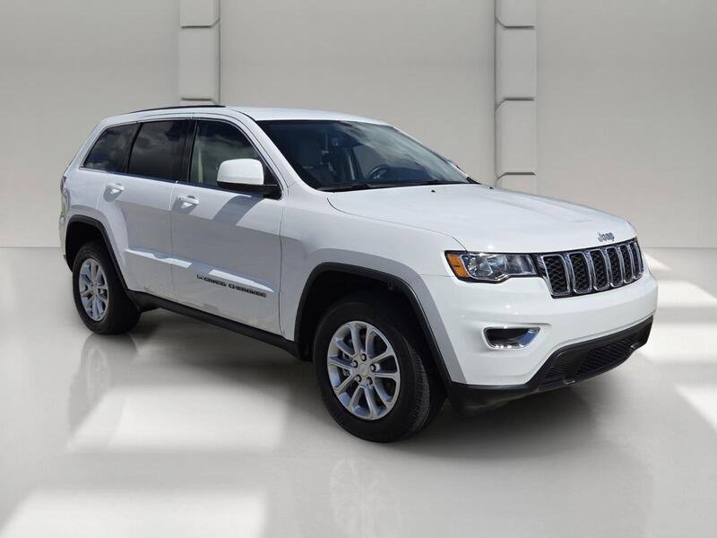 Used 2022 Jeep Grand Cherokee Laredo E AWD/4WD image 7