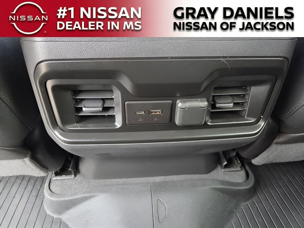 Used 2020 Chevrolet Silverado 1500 LT Trail Boss image 20