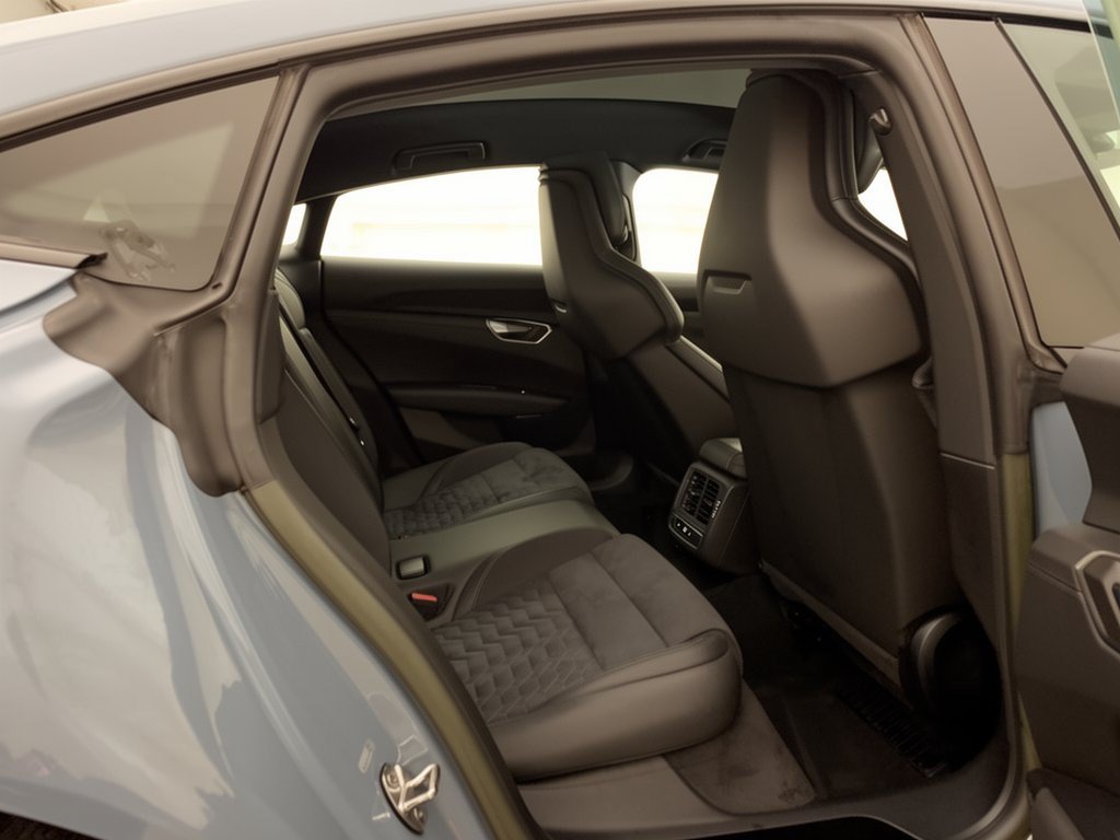 Certified 2023 Audi e-tron GT Premium Plus AWD/4WD image 29