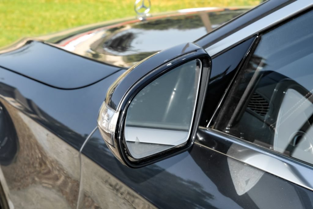 Used 2016 Mercedes-Benz S 550 Sedan image 35