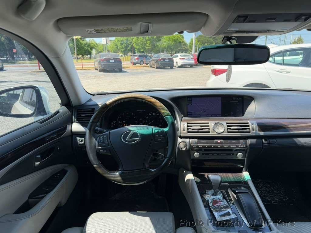 Used 2013 Lexus LS 460 w/ Comfort Pkg RWD image 14