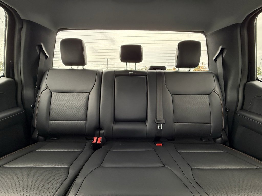 New 2026 Ford F250 Lariat w/ Black Appearance Package image 28