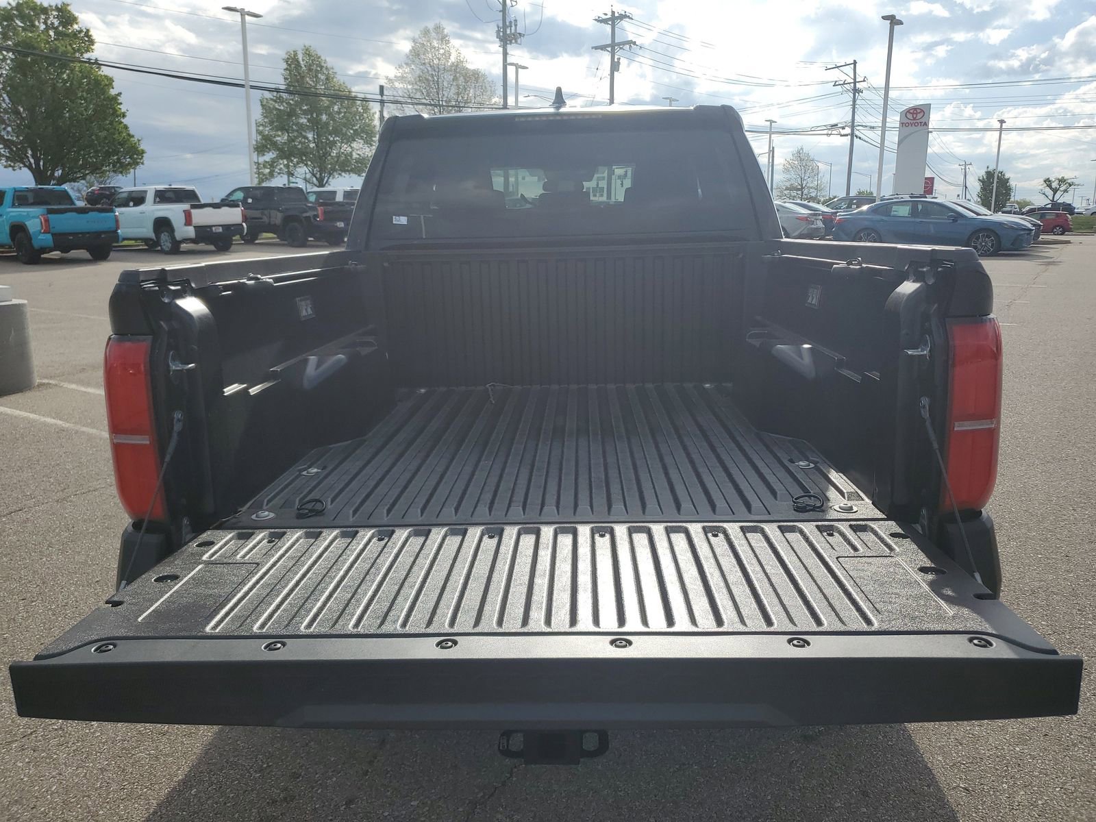 New 2026 Toyota Tacoma SR AWD/4WD image 8