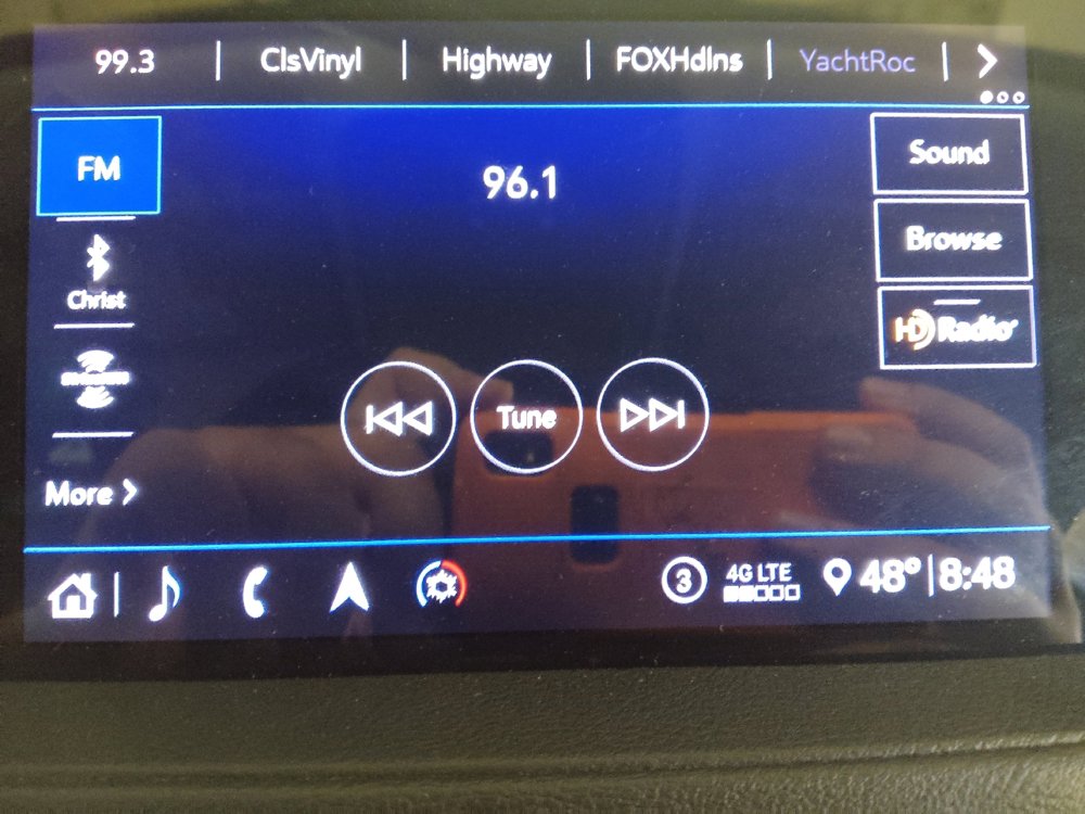 Used 2020 Cadillac XT4 Premium Luxury w/ Driver Awareness Package AWD/4WD image 25