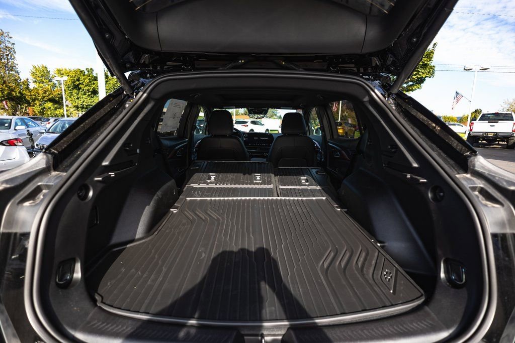 New 2026 Chevrolet Equinox EV RS w/ Convenience Package II image 23