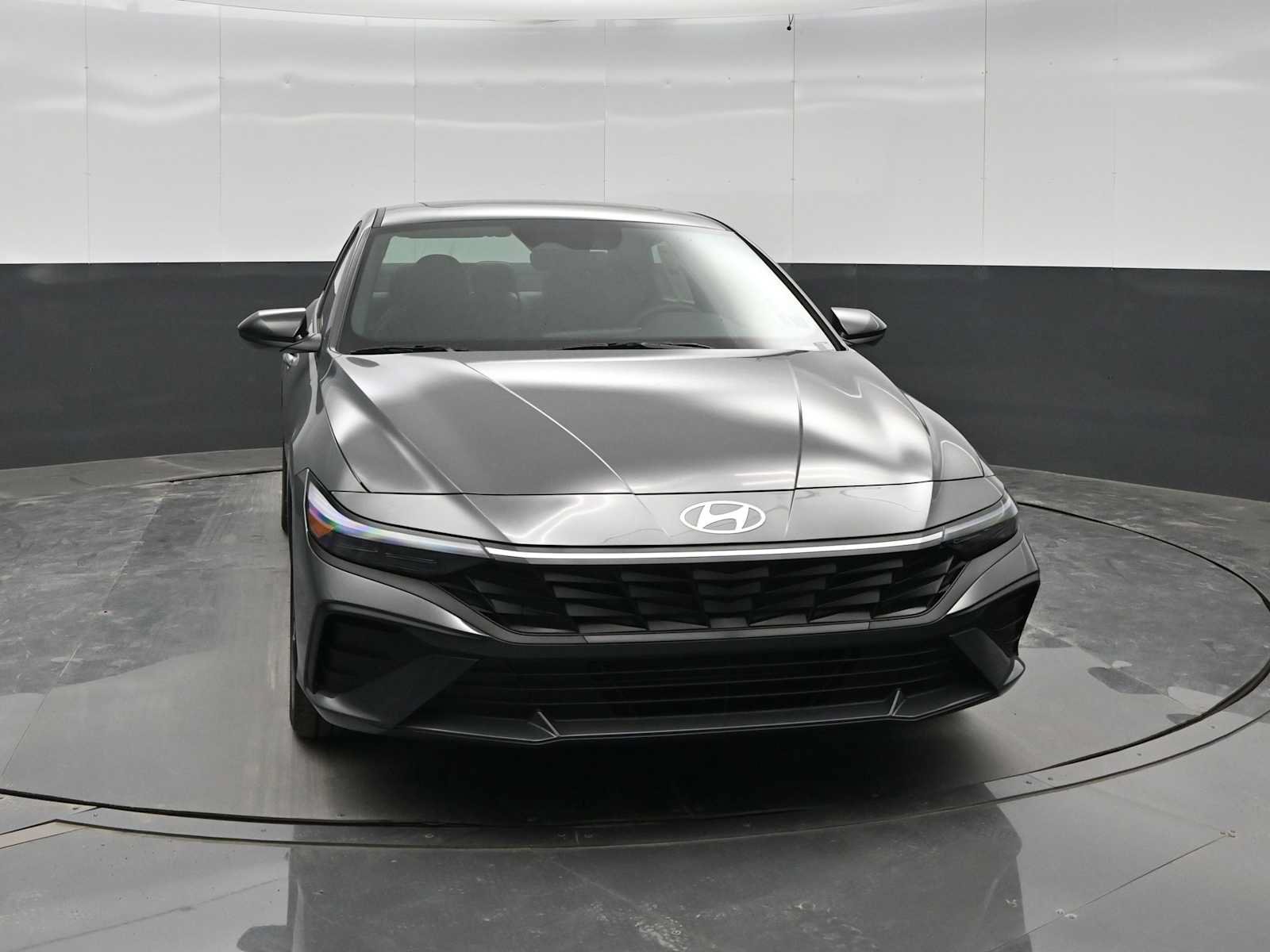 New 2026 Hyundai Elantra SEL Sport FWD video 2