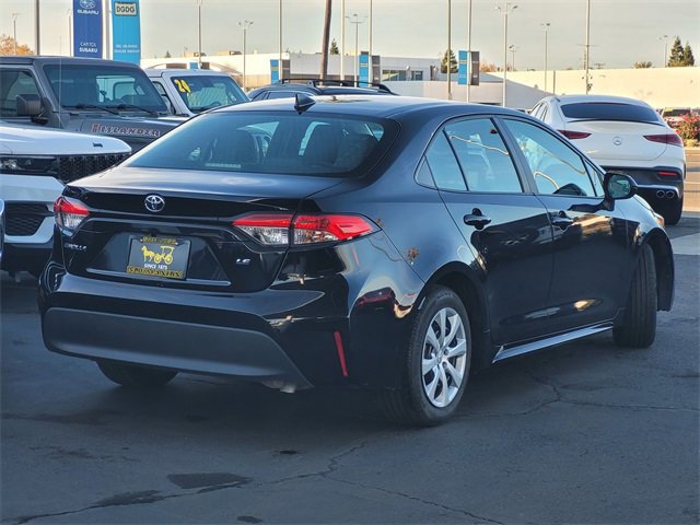 Used 2024 Toyota Corolla LE image 4