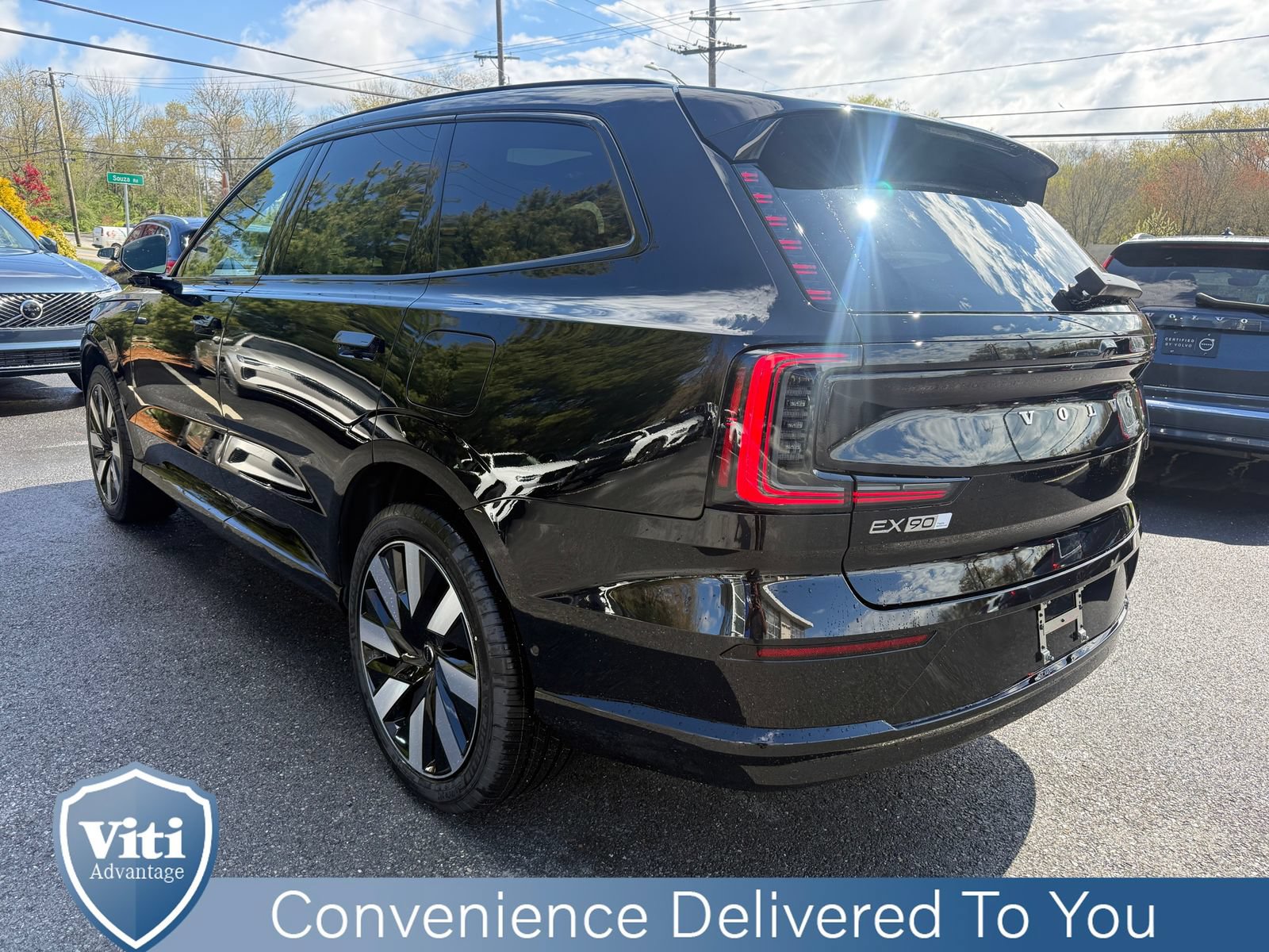 New 2026 Volvo EX90 Plus AWD/4WD image 6