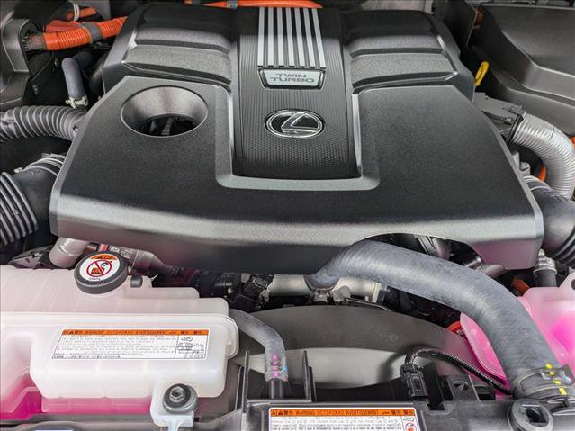 New 2025 Lexus LX 700h Luxury image 16