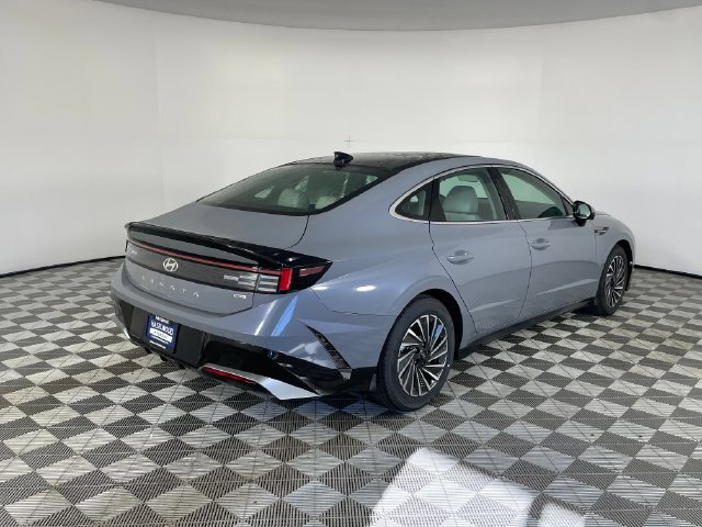 New 2026 Hyundai Sonata Limited FWD image 18