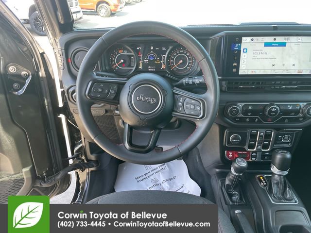 Used 2024 Jeep Wrangler Unlimited Rubicon AWD/4WD image 21