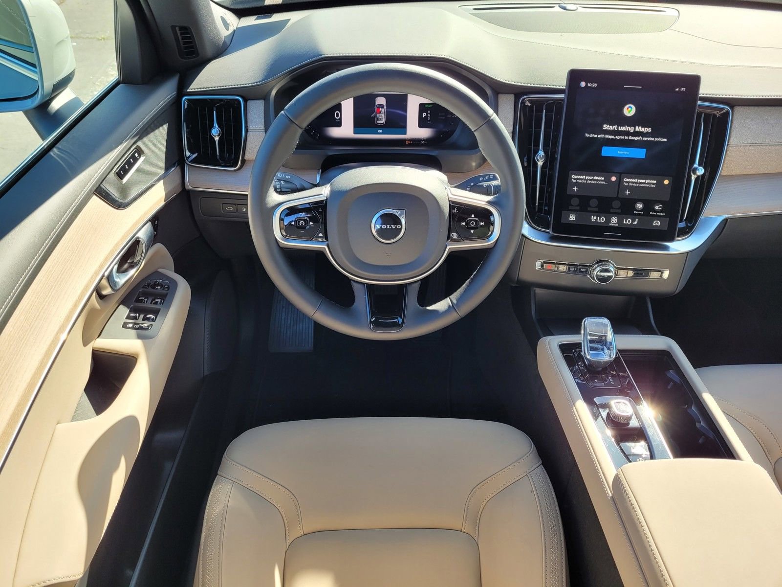 Certified 2025 Volvo XC90 T8 Plus image 10