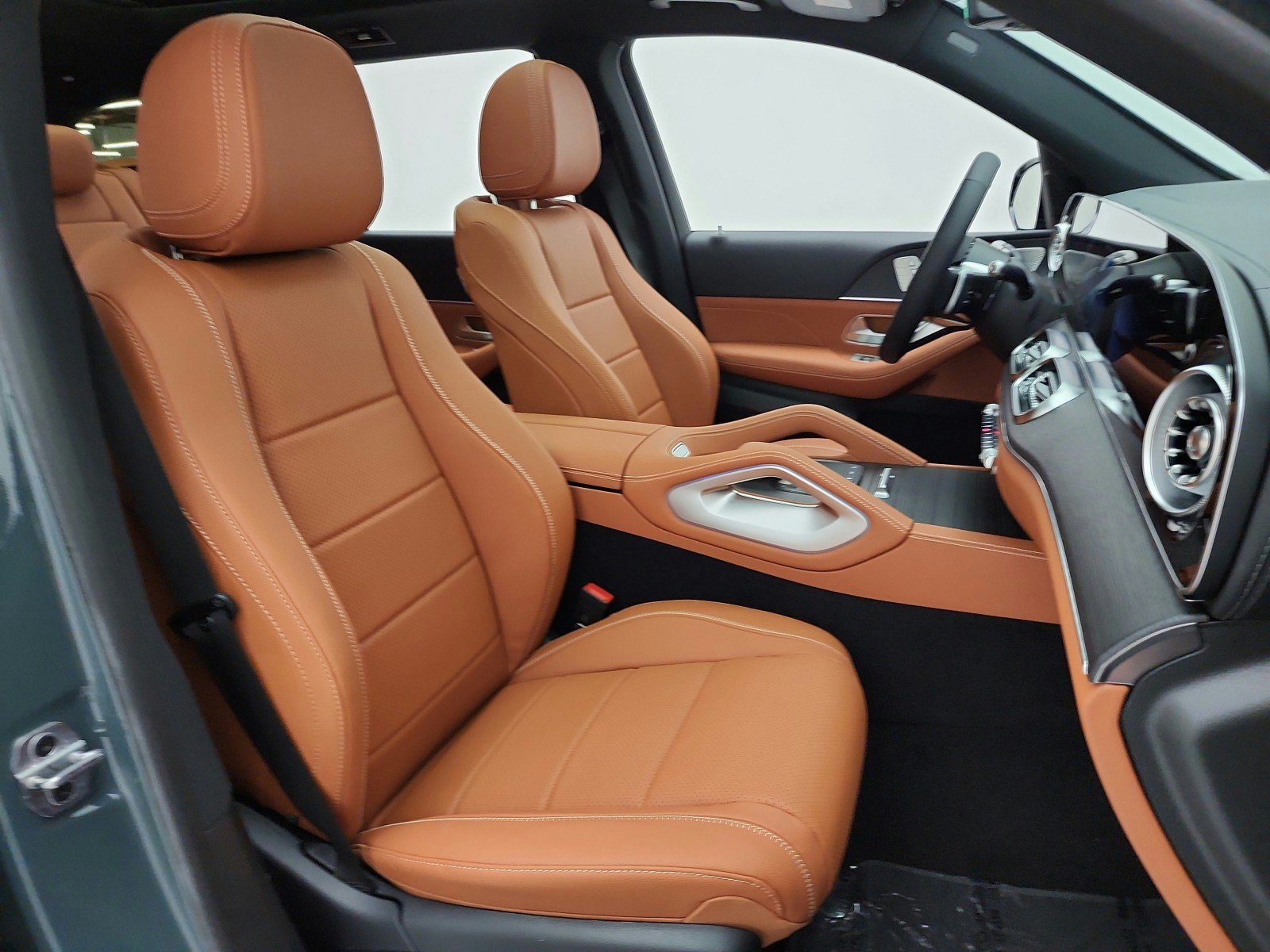 New 2027 Mercedes-Benz GLS 450 4MATIC image 14