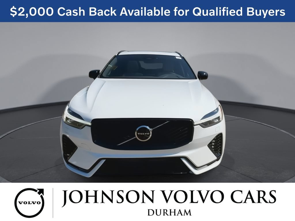 New 2026 Volvo XC60 T8 Plus w/ Climate Package AWD/4WD image 3
