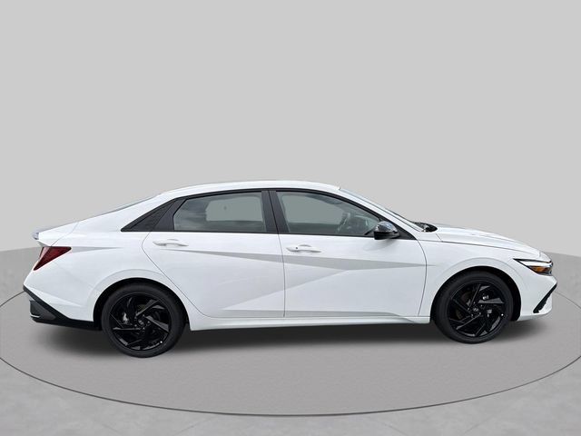 New 2026 Hyundai Elantra SEL Sport FWD image 40