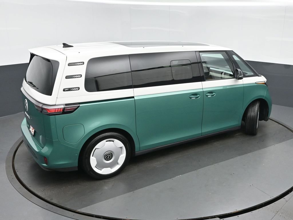 Used 2025 Volkswagen ID. Buzz 1st Edition image 32