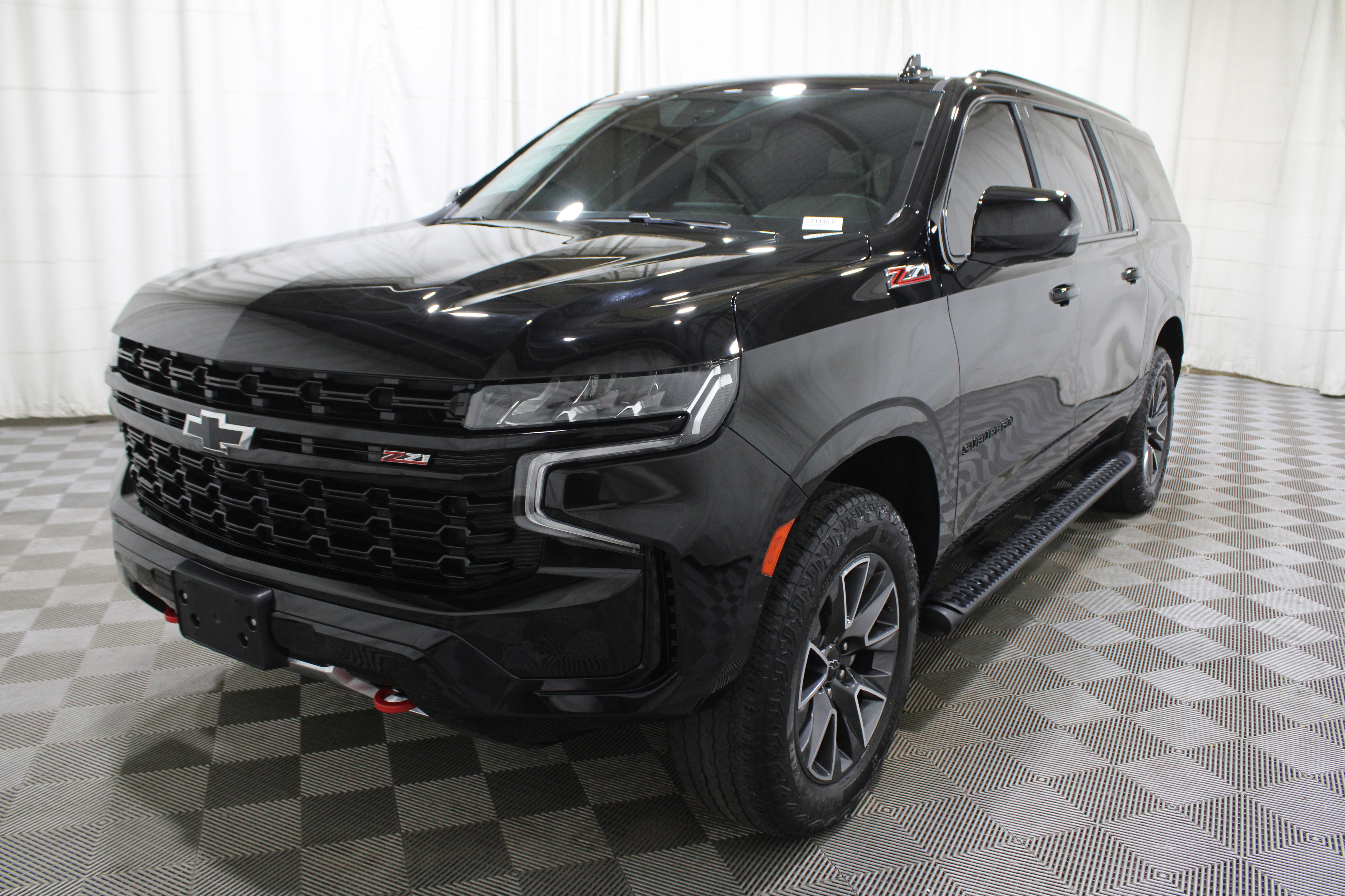 Used 2024 Chevrolet Suburban Z71 w/ Luxury Package image 39