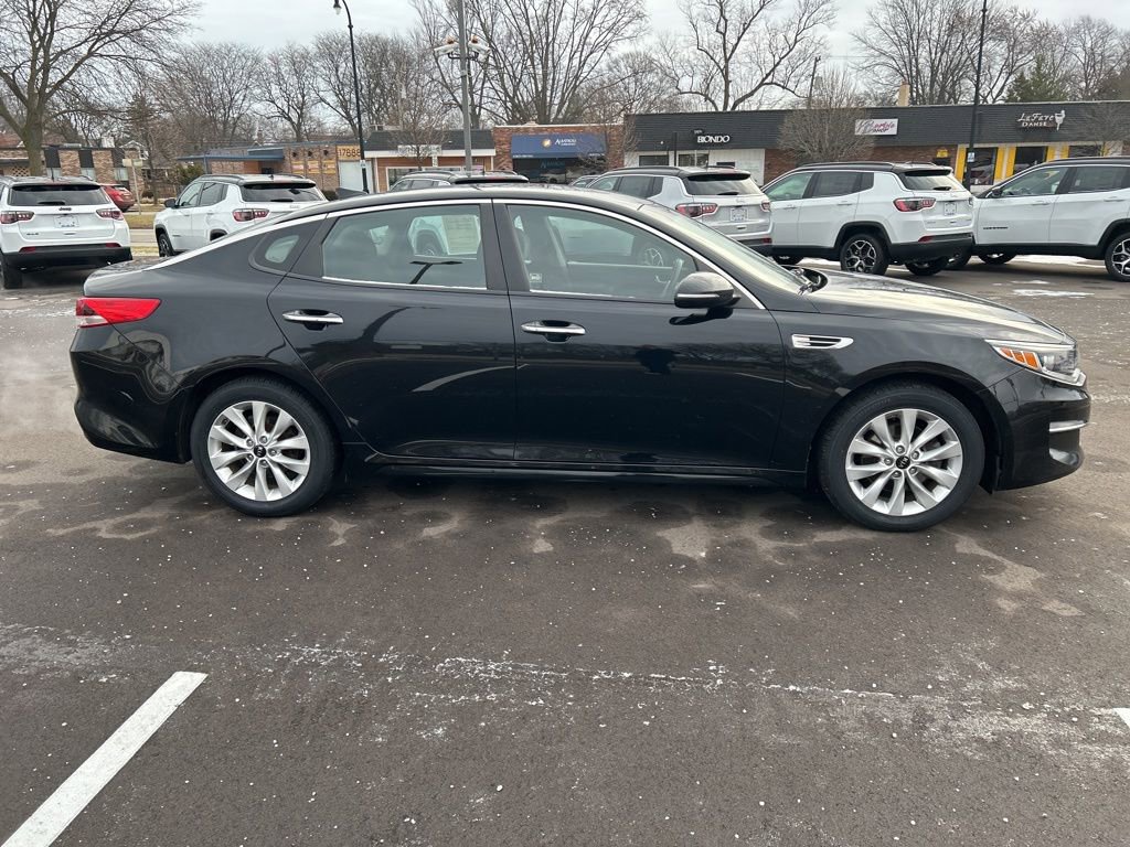 Used 2018 Kia Optima LX w/ Convenience Package image 4