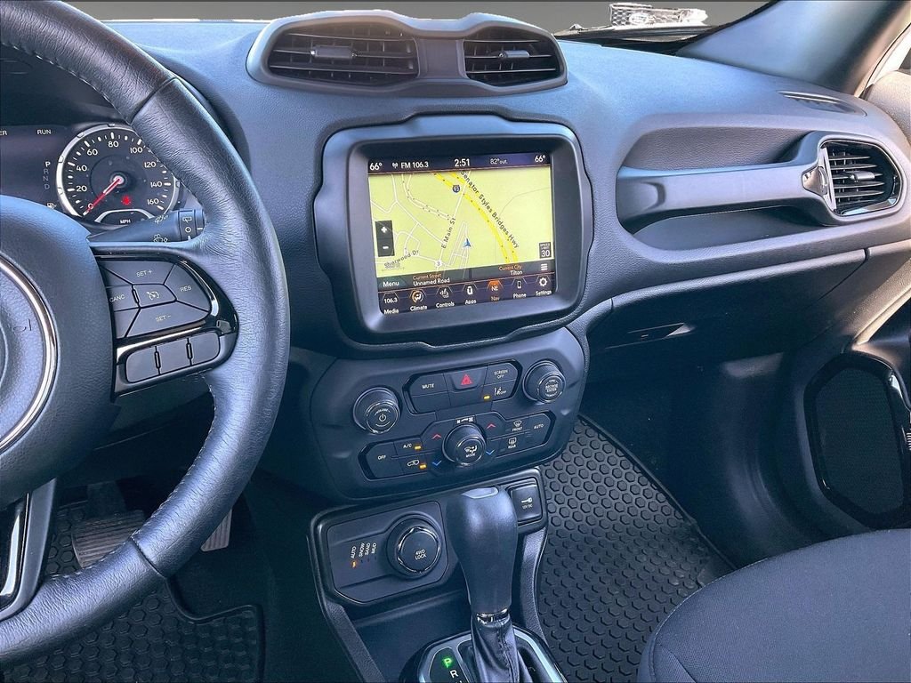 Used 2022 Jeep Renegade Altitude w/ Convenience Group AWD/4WD image 17