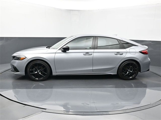 Used 2022 Honda Civic Sport image 2