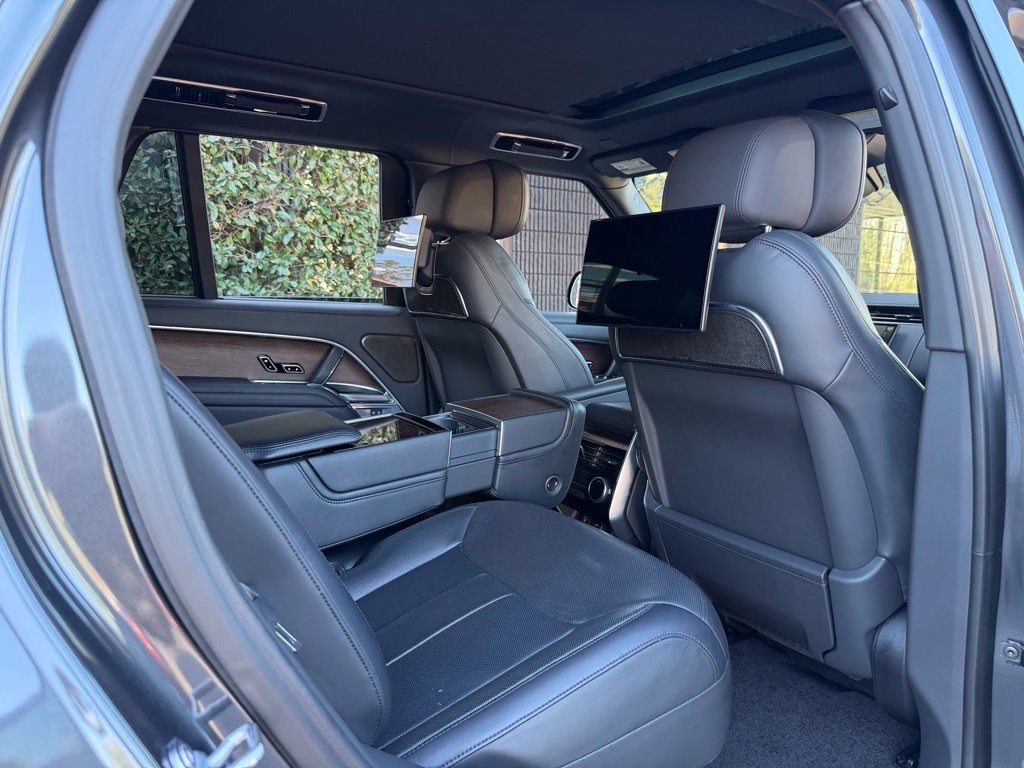 Used 2023 Land Rover Range Rover Autobiography AWD/4WD image 35
