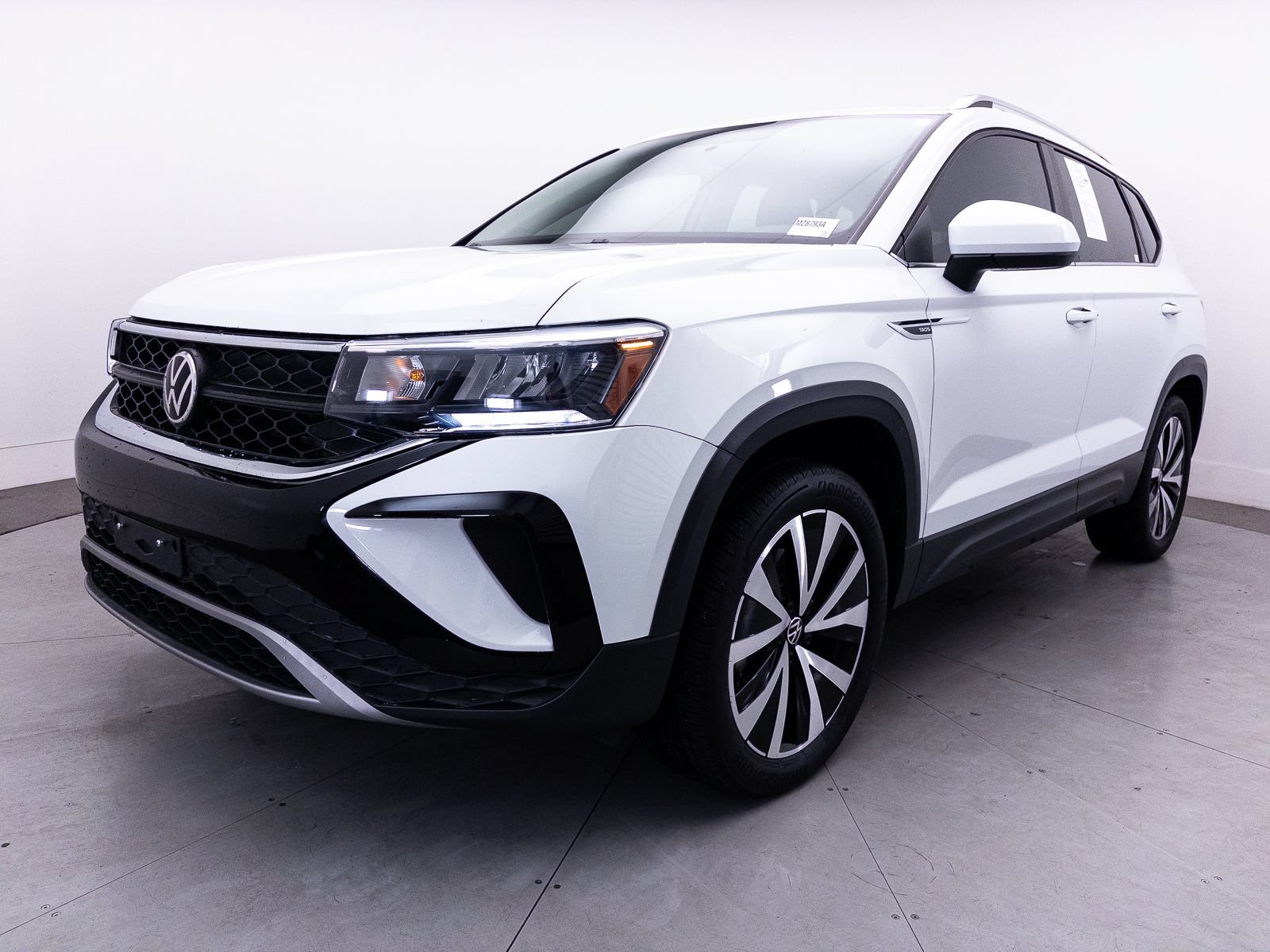 Used 2022 Volkswagen Taos SE FWD image 12