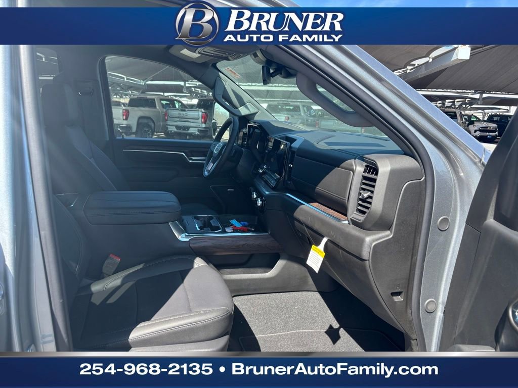 New 2026 GMC Sierra 3500 SLT w/ SLT Convenience Package image 17