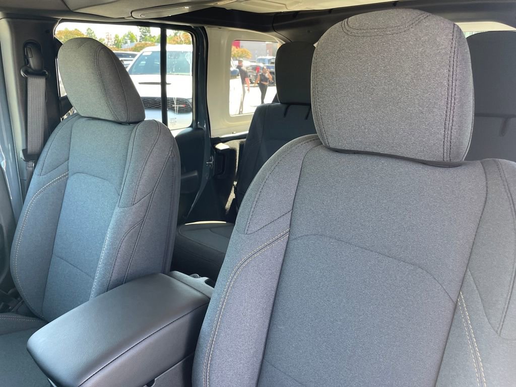 New 2025 Jeep Wrangler Sport S image 8