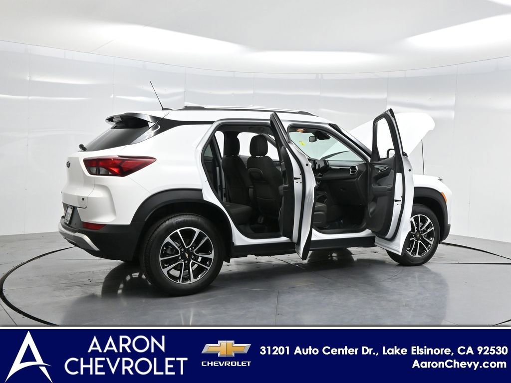 New 2025 Chevrolet TrailBlazer LT w/ Convenience Package image 4