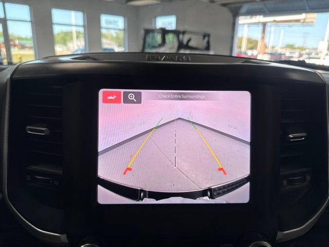 Used 2022 RAM 1500 Big Horn AWD/4WD image 2