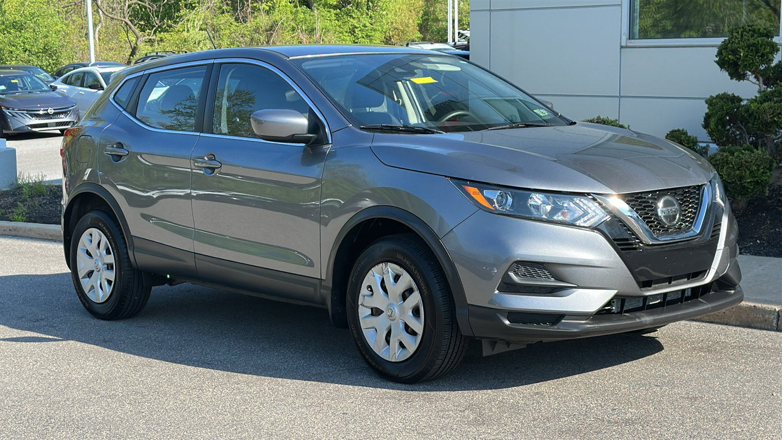Used 2020 Nissan Rogue Sport S AWD/4WD image 2