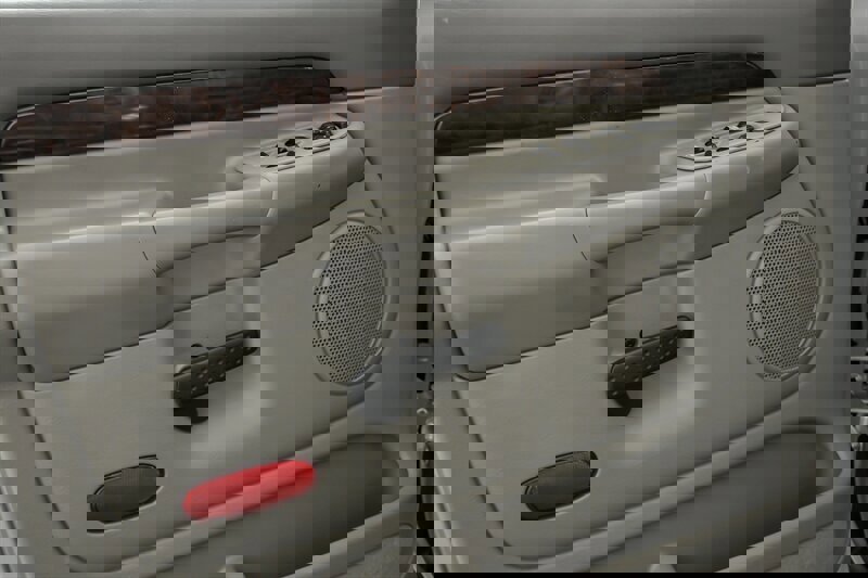 Used 2003 Dodge Ram 2500 Truck SLT image 16