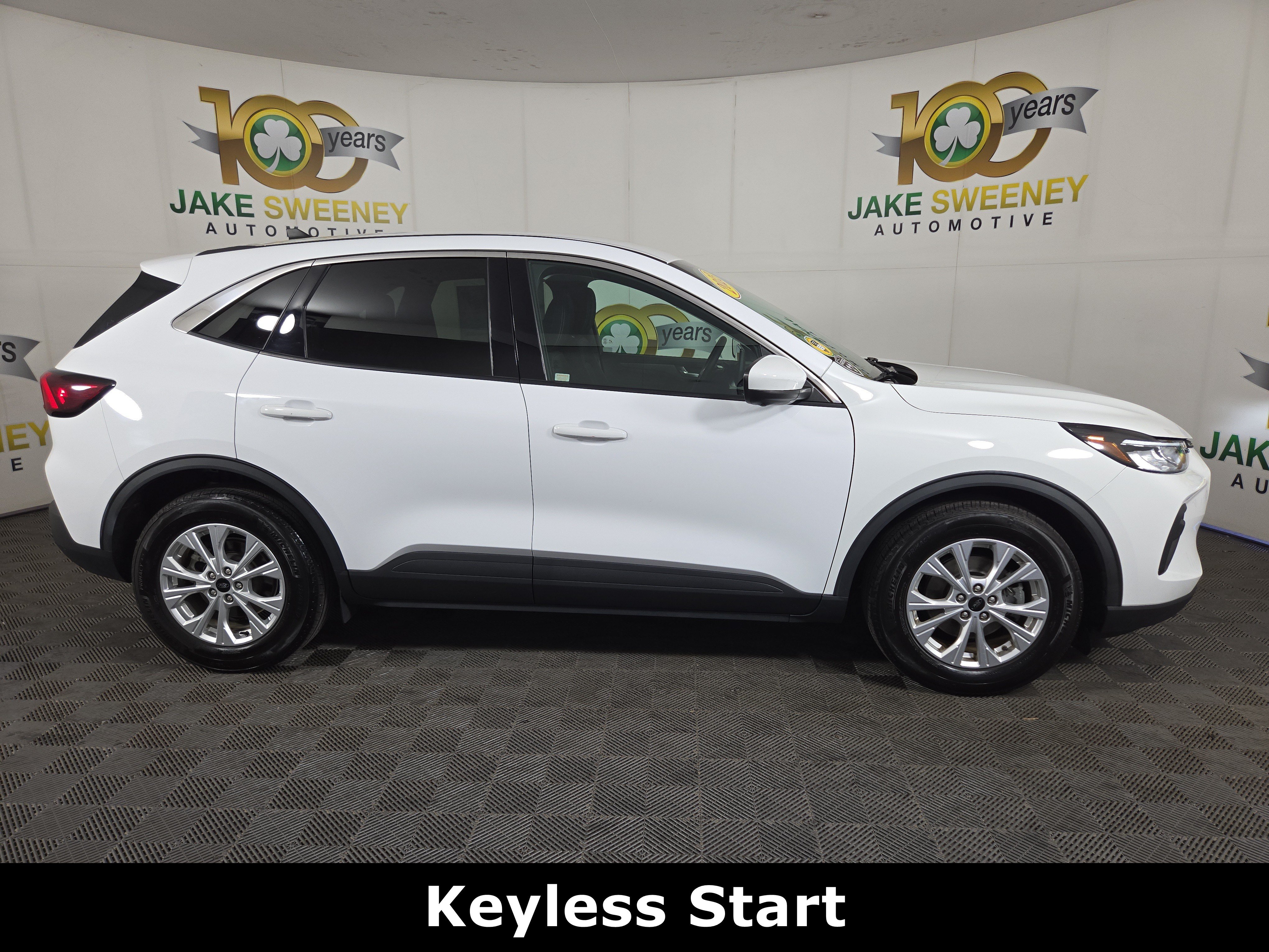 Used 2023 Ford Escape Active w/ Tech Pack #2 FWD image 10