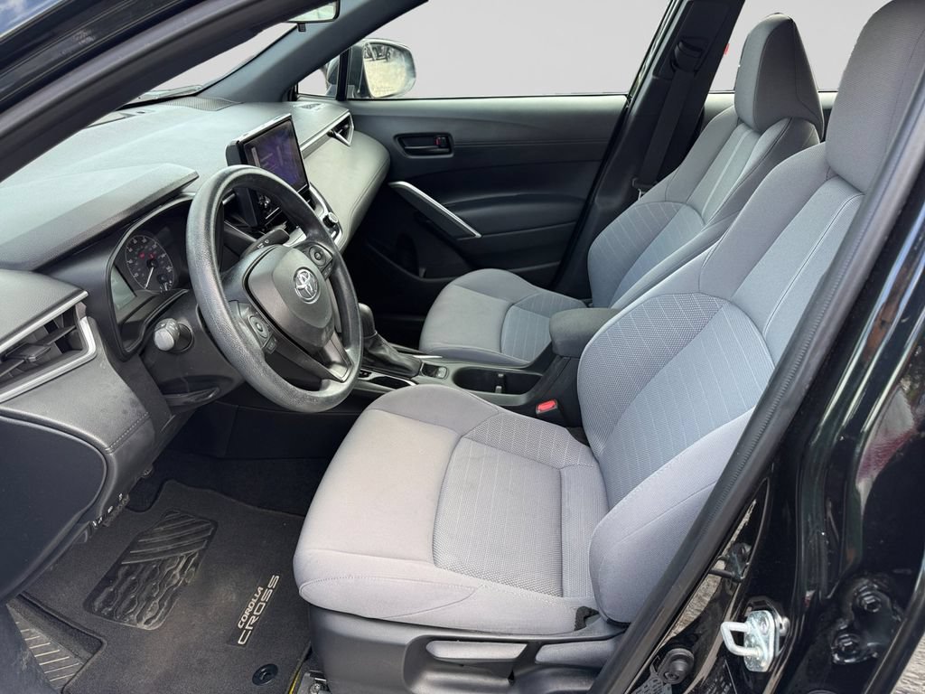Used 2023 Toyota Corolla Cross AWD Hybrid image 11
