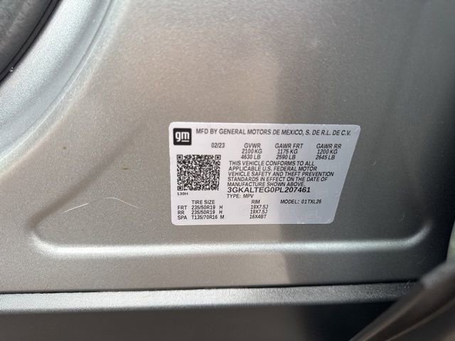 Used 2023 GMC Terrain SLE w/ Driver Convenience Package image 32