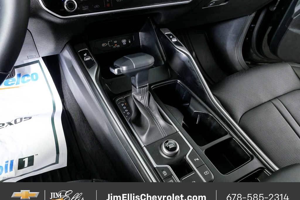 Used 2025 Kia Sorento S image 17