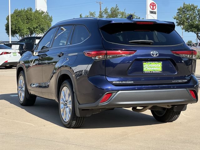 Used 2022 Toyota Highlander Limited AWD/4WD image 3