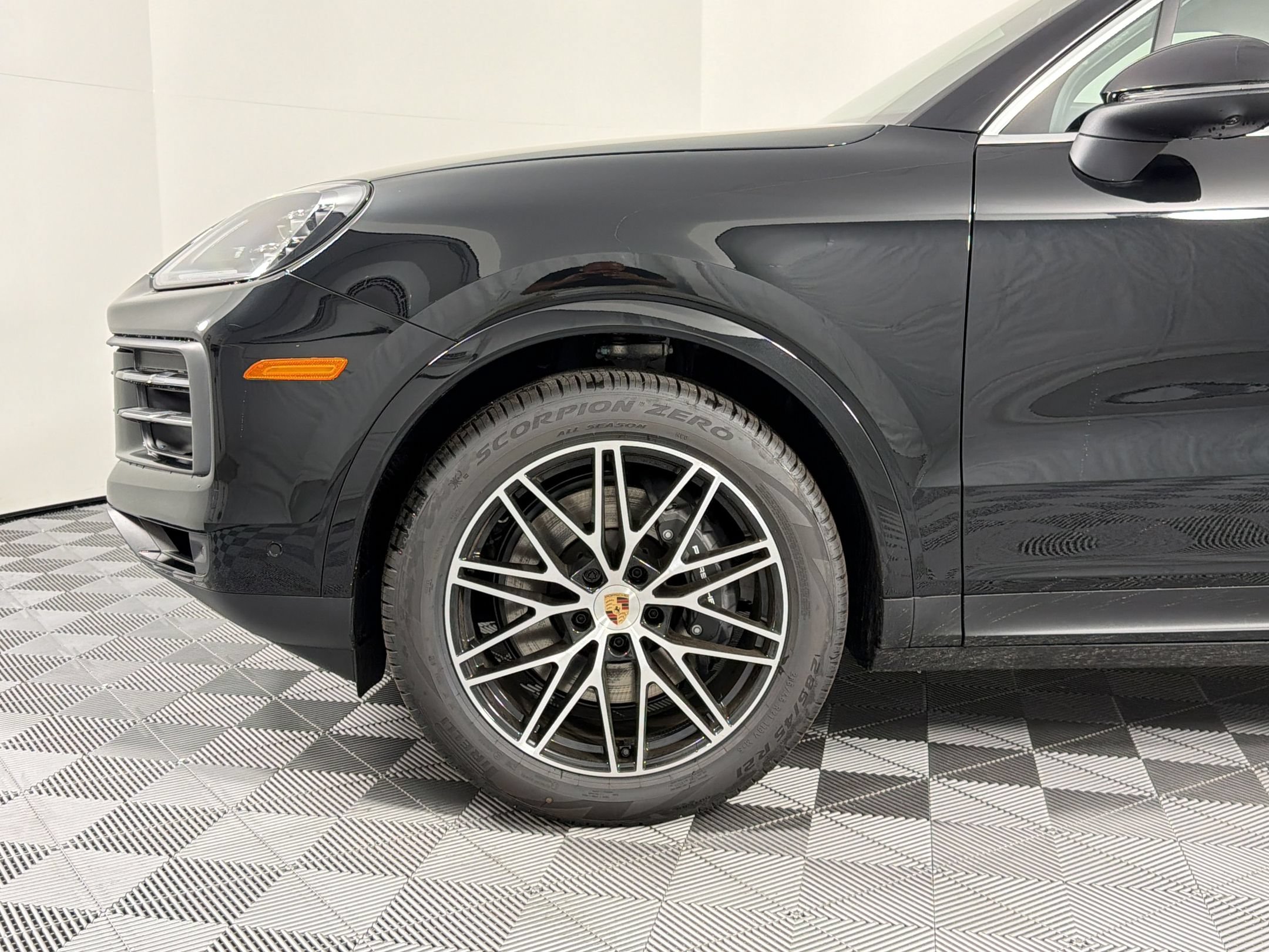 Certified 2026 Porsche Cayenne AWD/4WD image 7