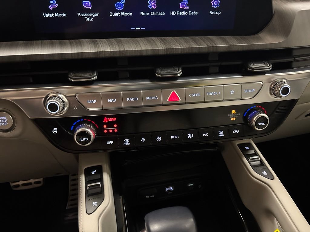 Used 2023 Kia Telluride SX AWD/4WD image 11